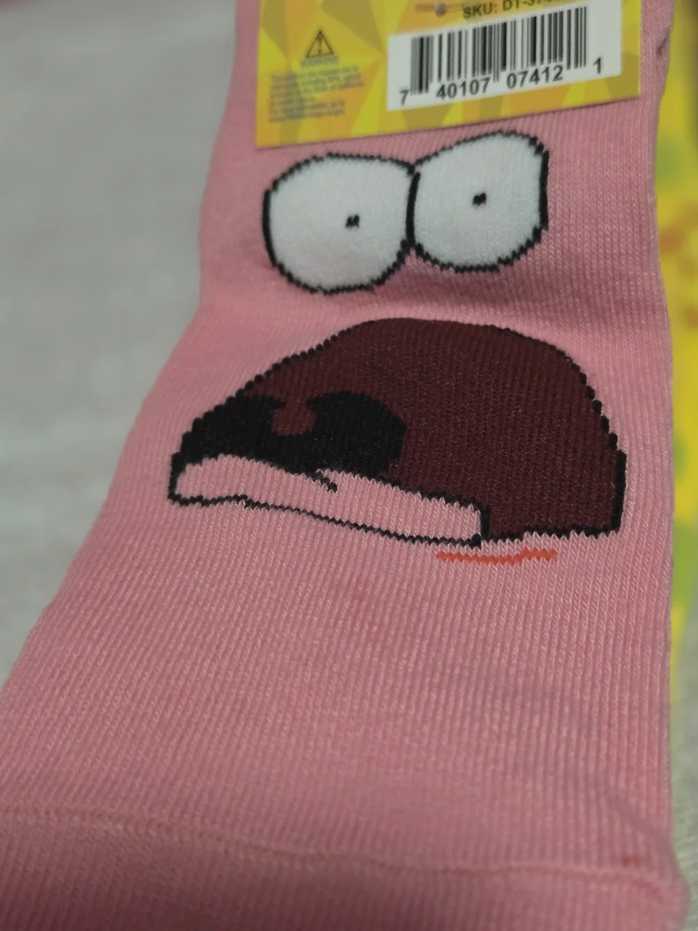 Nickelodeon SpongeBob Yellow Kids Socks & Matching SpongeBob Accessory